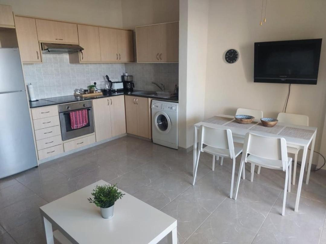 Queen Anna'S Dream 1 Bedroom Apartment Paphos Extérieur photo